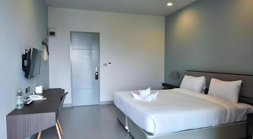 @Sleep Hotel Nakhon Pathom Exterior photo